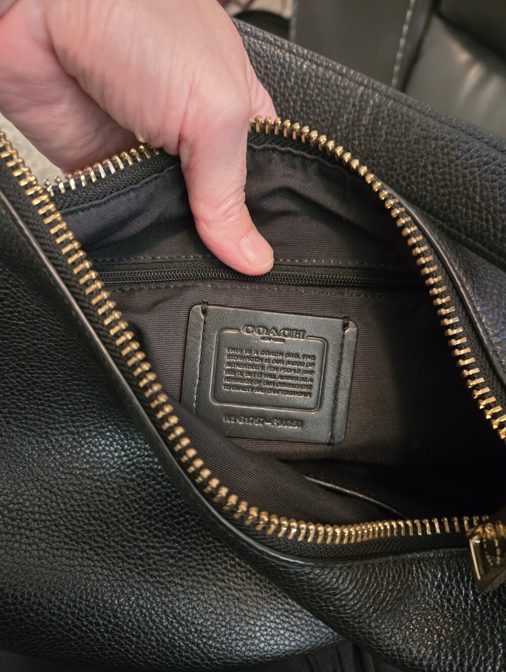 EC Coach Pebble Leather Harley East West Hobo 2017 - Picture 2 of 7